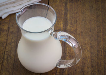 Skim Milk vs Whole Milk