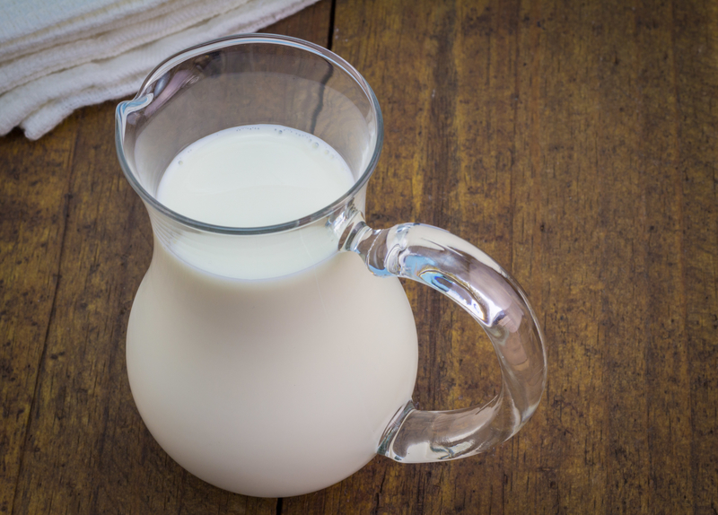 Skim Milk vs Whole Milk—Which Is Better for You? - BioTrust