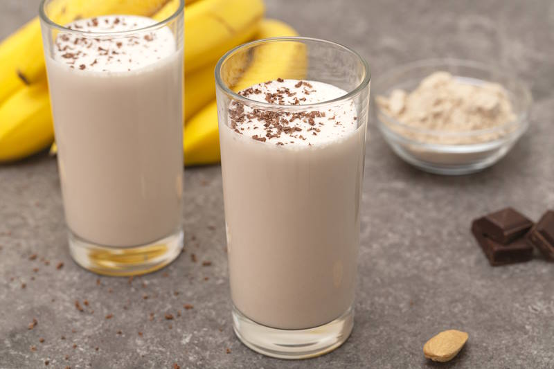 Delicious Protein Shake Recipe: Creamy Chocolate Almond Delight